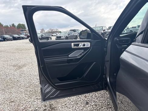 Used 2023 Ford Explorer ST w/ Equipment Group 401A AWD/4WD image 17
