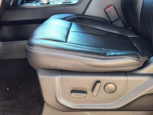 Used 2021 Ford Expedition XLT image 24