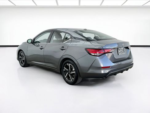Used 2025 Nissan Sentra SV FWD image 6