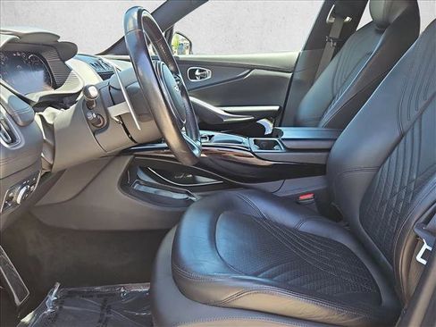 Used 2022 Aston Martin DBX AWD/4WD image 17