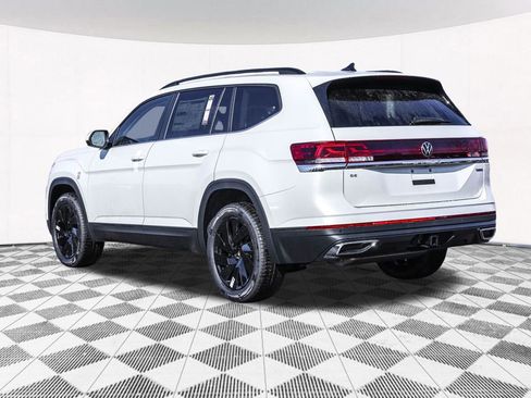 New 2026 Volkswagen Atlas SE image 18
