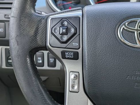 Used 2015 Toyota Tacoma 4x4 Double Cab w/ TRD Off-Road Package image 25