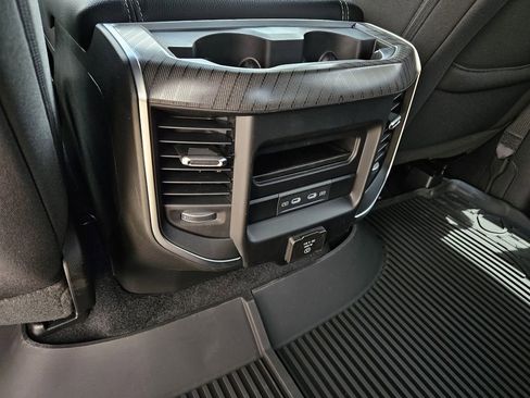 New 2026 RAM 1500 4x4 Crew Cab image 10