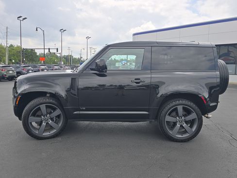 Used 2022 Land Rover Defender 90 V8 AWD/4WD image 4