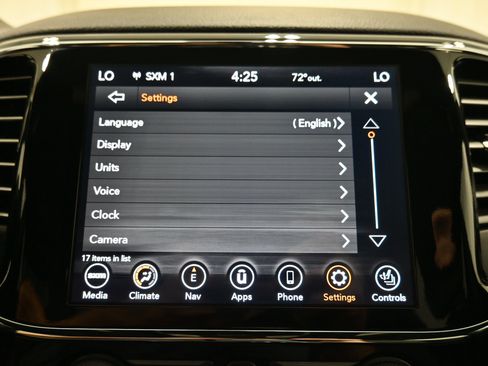 Used 2019 Jeep Grand Cherokee Limited AWD/4WD image 18