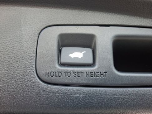 Used 2025 Honda CR-V EX-L image 31