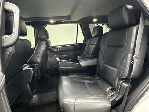 Used 2023 Toyota Sequoia Platinum AWD/4WD image 21