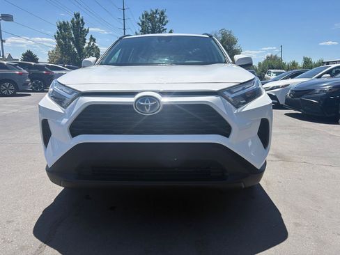 Used 2024 Toyota RAV4 LE AWD/4WD image 3