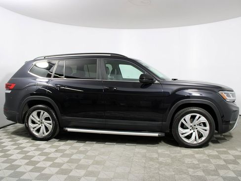 Used 2023 Volkswagen Atlas SE w/ Panoramic Sunroof Package image 40