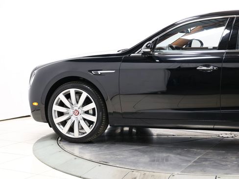 Used 2015 Bentley Flying Spur V8 image 4