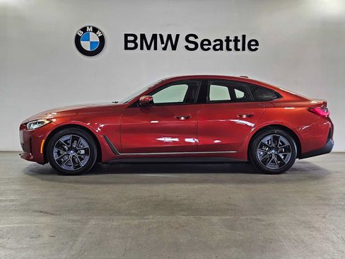 Used 2023 BMW i4 eDrive35 w/ Premium Package RWD image 3
