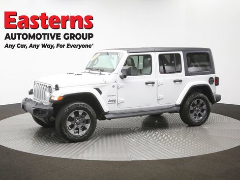 Used 2018 Jeep Wrangler Unlimited Sahara AWD/4WD image 53