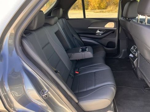 Used 2025 Mercedes-Benz GLE 450e 4MATIC image 28