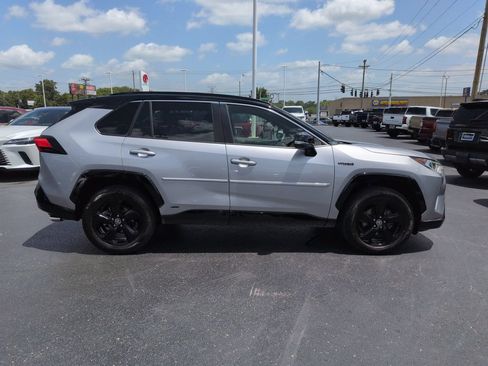 Certified 2020 Toyota RAV4 XSE AWD/4WD image 6