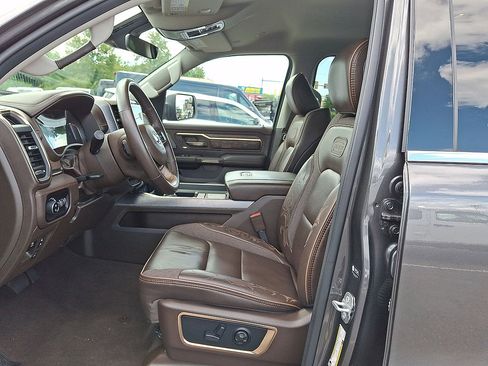 Used 2025 RAM 1500 Limited w/ Bed Utility Group AWD/4WD image 17