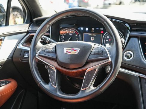 Used 2023 Cadillac XT5 Sportv w/ Technology Package AWD/4WD image 13
