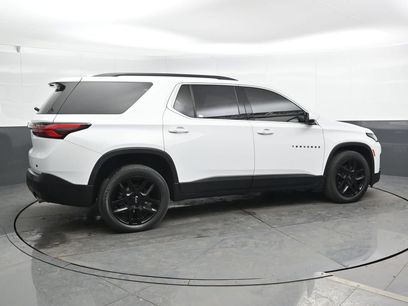 Used 2023 Chevrolet Traverse LT