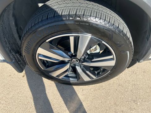 Certified 2021 Nissan Rogue SL w/ Premium Package image 9