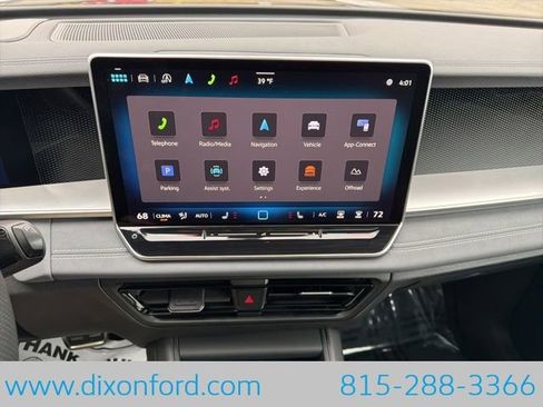 New 2025 Volkswagen Tiguan SE R-Line image 11