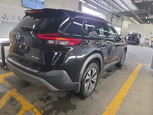 Used 2021 Nissan Rogue SV w/ Premium Package AWD/4WD image 11