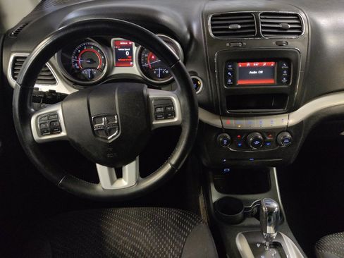 Used 2017 Dodge Journey SE w/ Flexible Seating Group FWD image 22