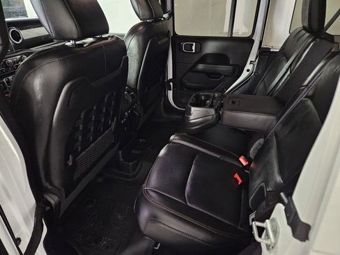 Used 2022 Jeep Wrangler Unlimited Rubicon w/ Xtreme Recon 35" Tire Package image 29