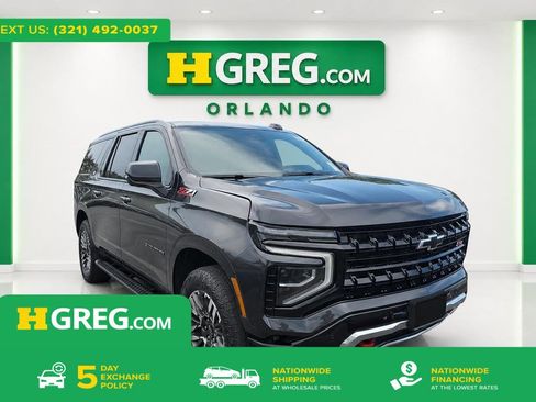 Used 2025 Chevrolet Suburban Z71 AWD/4WD image 1