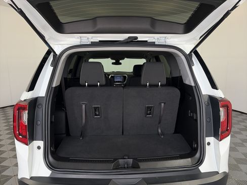Certified 2023 GMC Acadia SLE FWD image 15