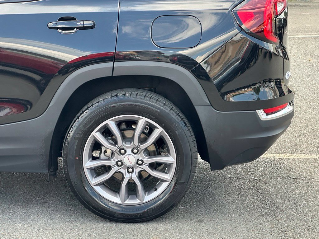Used 2024 GMC Terrain SLT FWD image 40