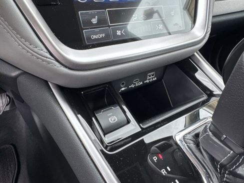 Certified 2025 Subaru Legacy Premium AWD/4WD image 26