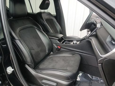 Used 2023 Jeep Grand Cherokee L Laredo AWD/4WD image 39
