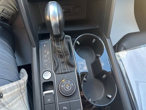 Used 2022 Volkswagen Atlas SE image 26