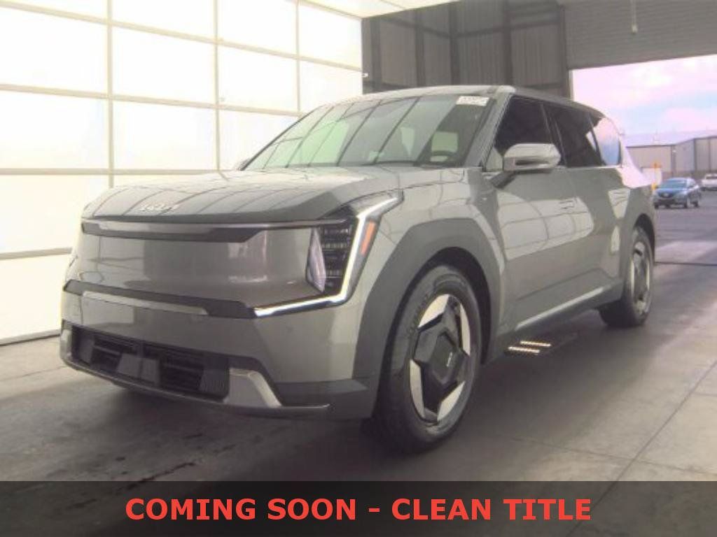 Used 2024 Kia EV9 Light Long Range RWD image 1
