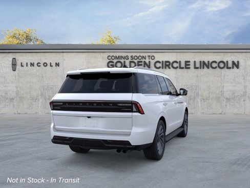 New 2026 Lincoln Navigator Premiere AWD/4WD image 9