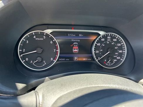 Used 2025 Nissan Sentra SV FWD image 8