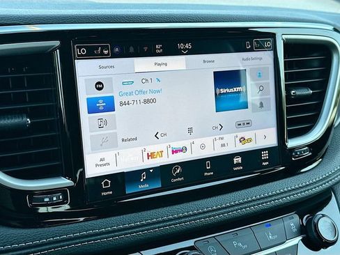 New 2026 Chrysler Pacifica Select FWD image 9