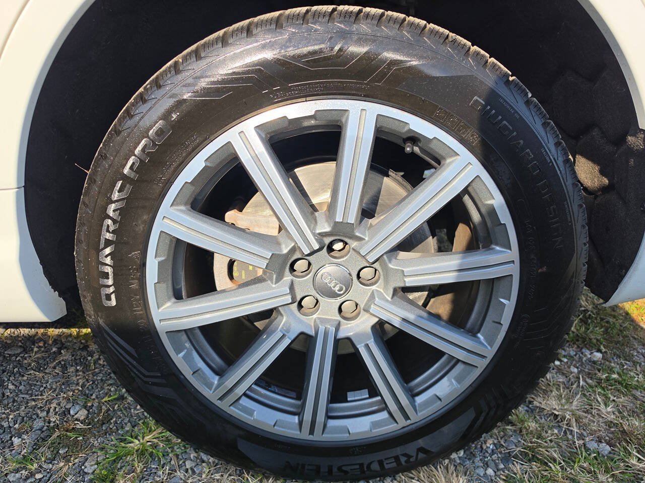 Used 2019 Audi Q7 3.0T Premium Plus w/ Premium Plus Package AWD/4WD image 46