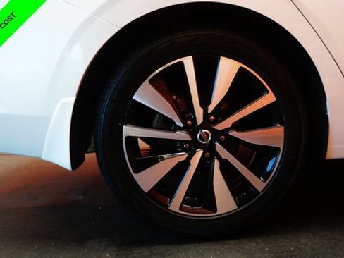 Certified 2023 Nissan Sentra SV w/ SV Premium Package FWD image 83