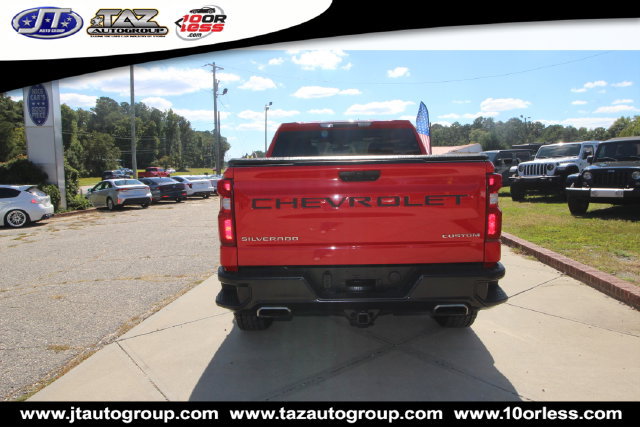 Used 2020 Chevrolet Silverado 1500 Custom w/ Custom Value Package AWD/4WD image 6