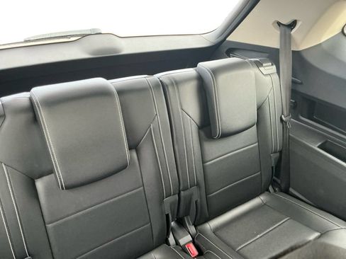 Used 2023 Volkswagen Atlas SE w/ Panoramic Sunroof Package AWD/4WD image 22