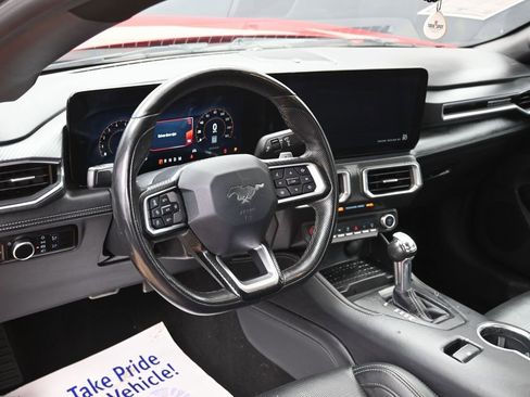 Used 2024 Ford Mustang GT Premium image 17