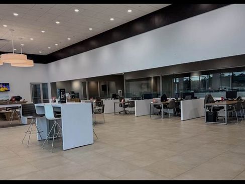 Used 2024 Chevrolet Equinox LT w/ Driver Convenience Package image 37