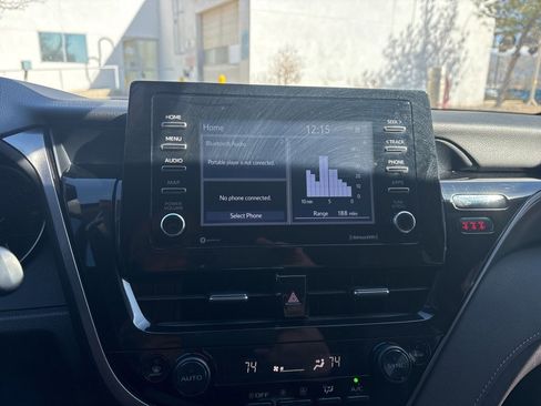 Used 2023 Toyota Camry SE image 7