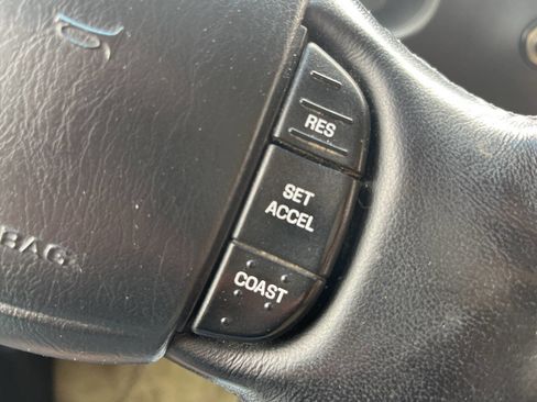 Used 2000 Ford E-150 and Econoline 150 image 19