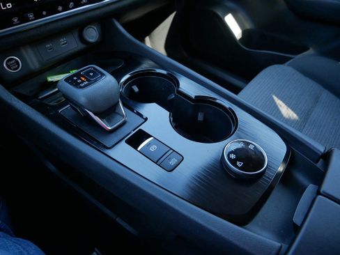 Used 2023 Nissan Rogue SV image 22