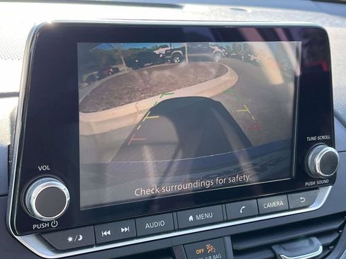 Used 2023 Nissan Altima 2.5 SR FWD image 26