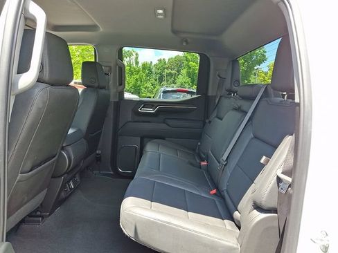 Used 2024 GMC Sierra 1500 SLT AWD/4WD image 10