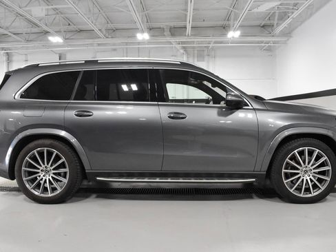 Used 2025 Mercedes-Benz GLS 580 4MATIC image 6