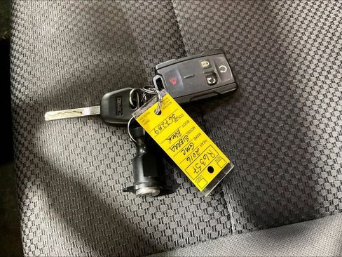 Used 2016 GMC Sierra 1500 SLE w/ SLE Value Package image 11