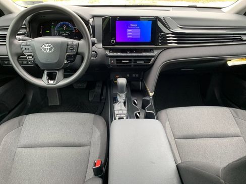 Used 2026 Toyota Camry LE FWD image 16